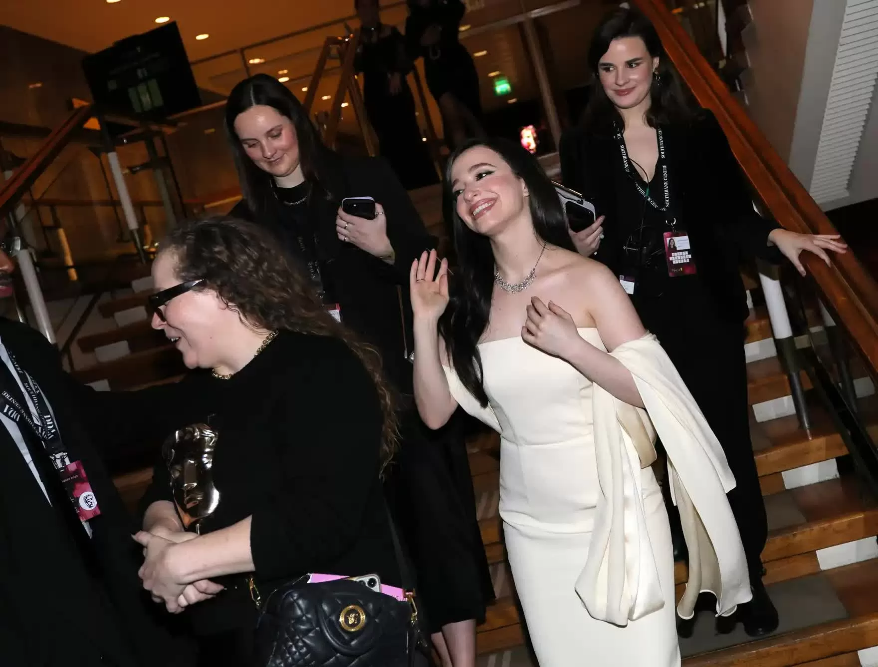 Những khoảnh khắc hậu trường và tiệc tùng ấn tượng tại lễ trao giải Baftas 2025 Những khoảnh khắc hậu trường và tiệc tùng ấn tượng tại lễ trao giải Baftas 2025