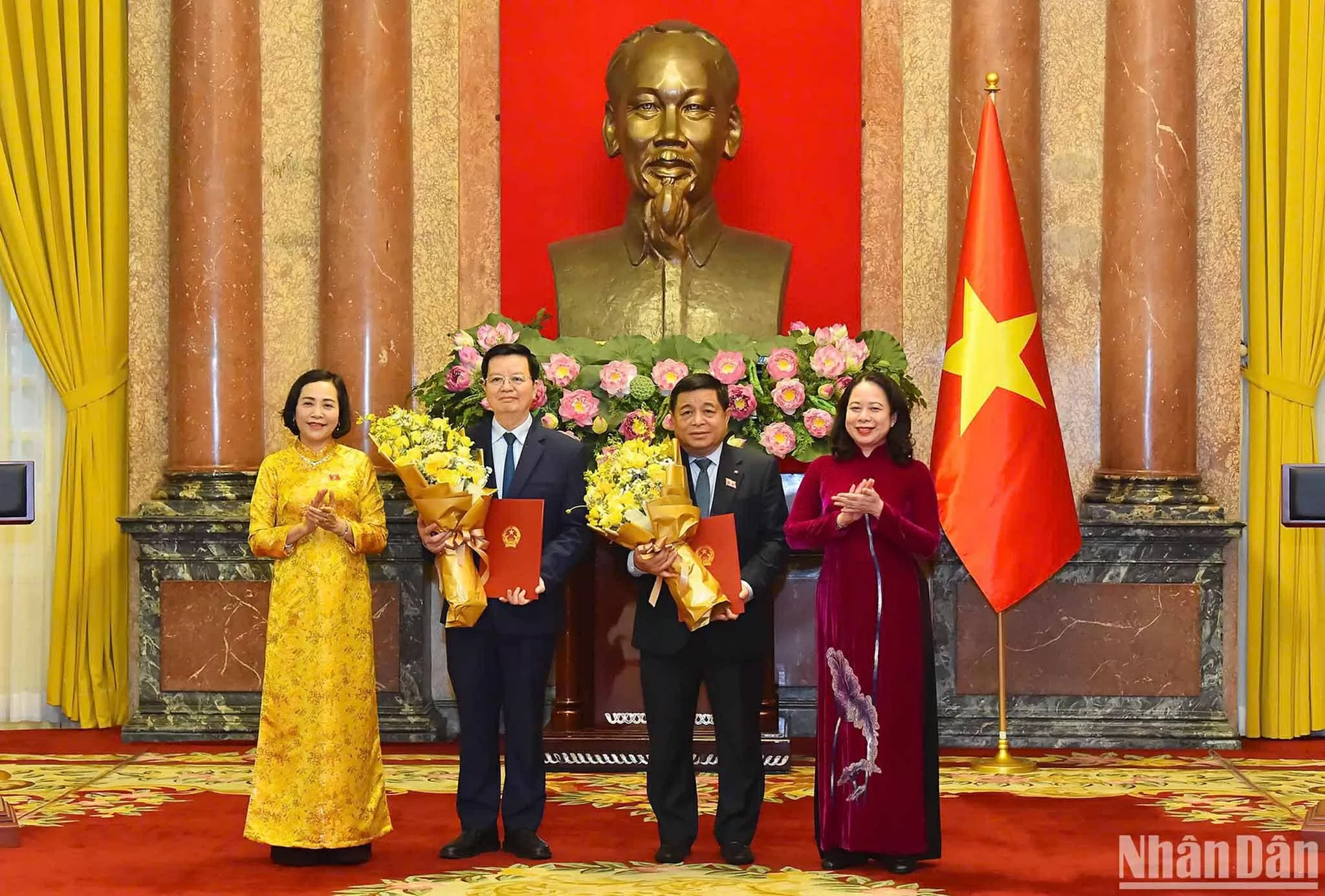 Chủ tịch nước Lương Cường trao quyết định bổ nhiệm Phó Thủ tướng và Bộ trưởng Chủ tịch nước Lương Cường trao quyết định bổ nhiệm Phó Thủ tướng và Bộ trưởng