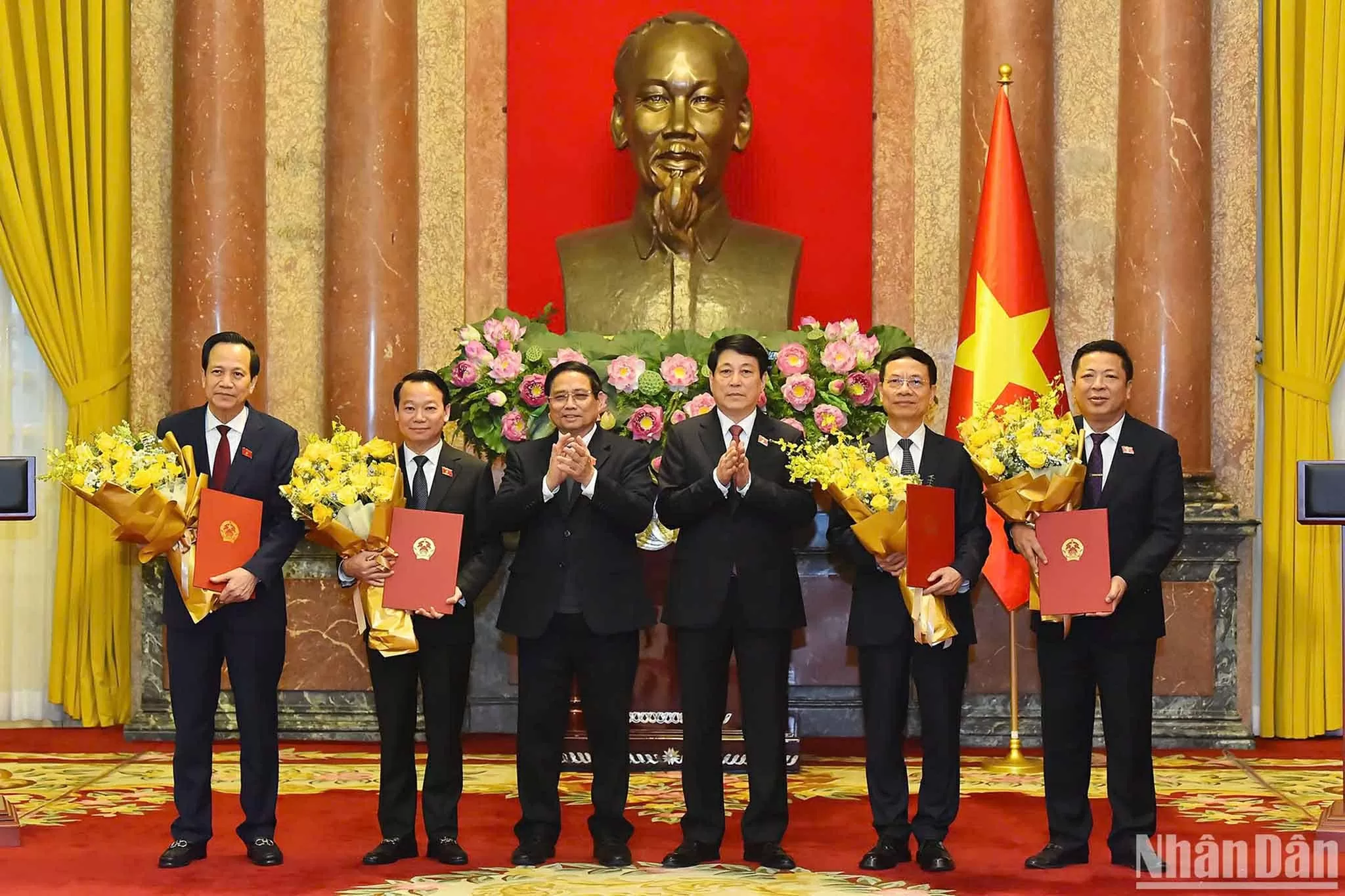 Chủ tịch nước Lương Cường trao quyết định bổ nhiệm Phó Thủ tướng và Bộ trưởng Chủ tịch nước Lương Cường trao quyết định bổ nhiệm Phó Thủ tướng và Bộ trưởng