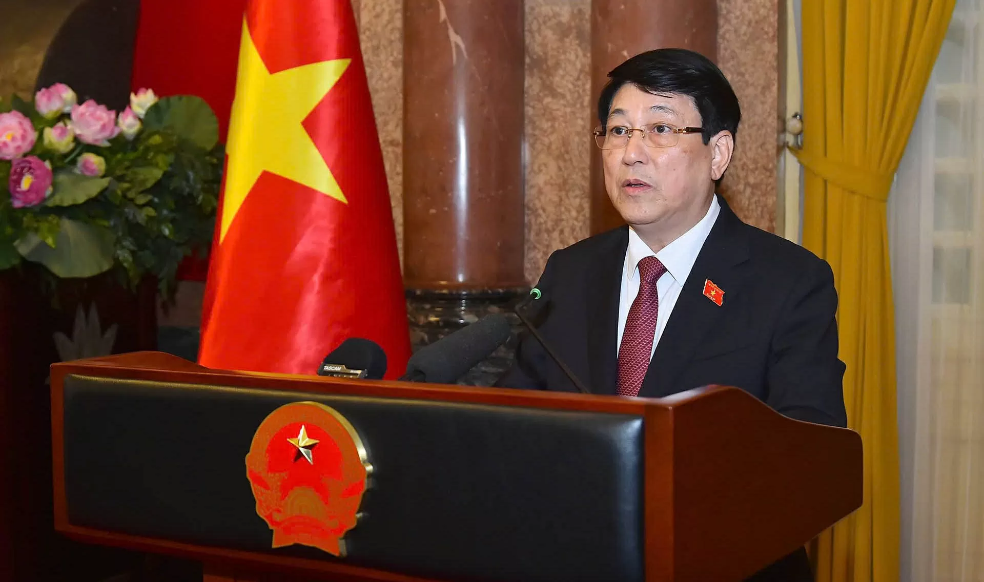 Chủ tịch nước Lương Cường trao quyết định bổ nhiệm Phó Thủ tướng và Bộ trưởng Chủ tịch nước Lương Cường trao quyết định bổ nhiệm Phó Thủ tướng và Bộ trưởng