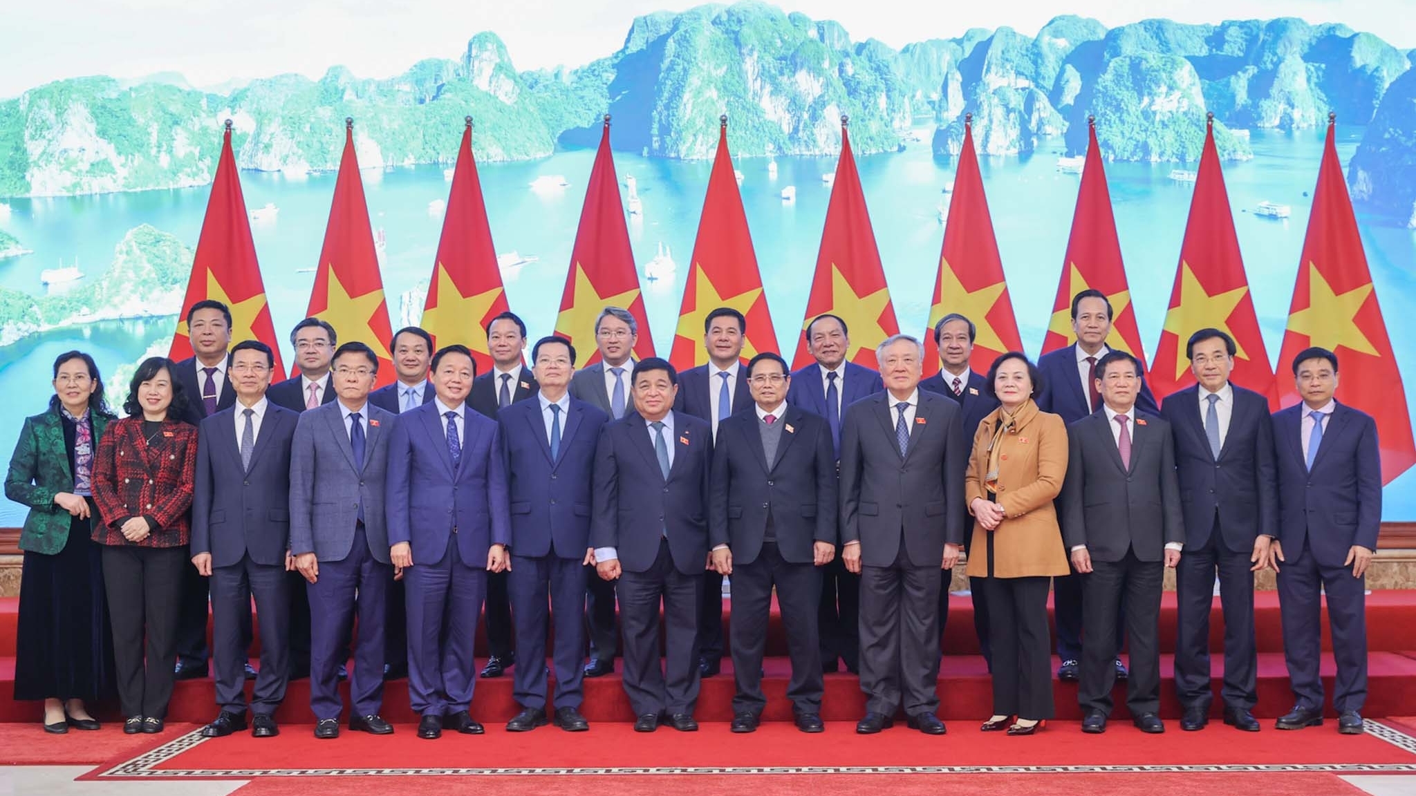 Thủ tướng Phạm Minh Chính giao nhiệm vụ cho các thành viên Chính phủ mới được bổ nhiệm