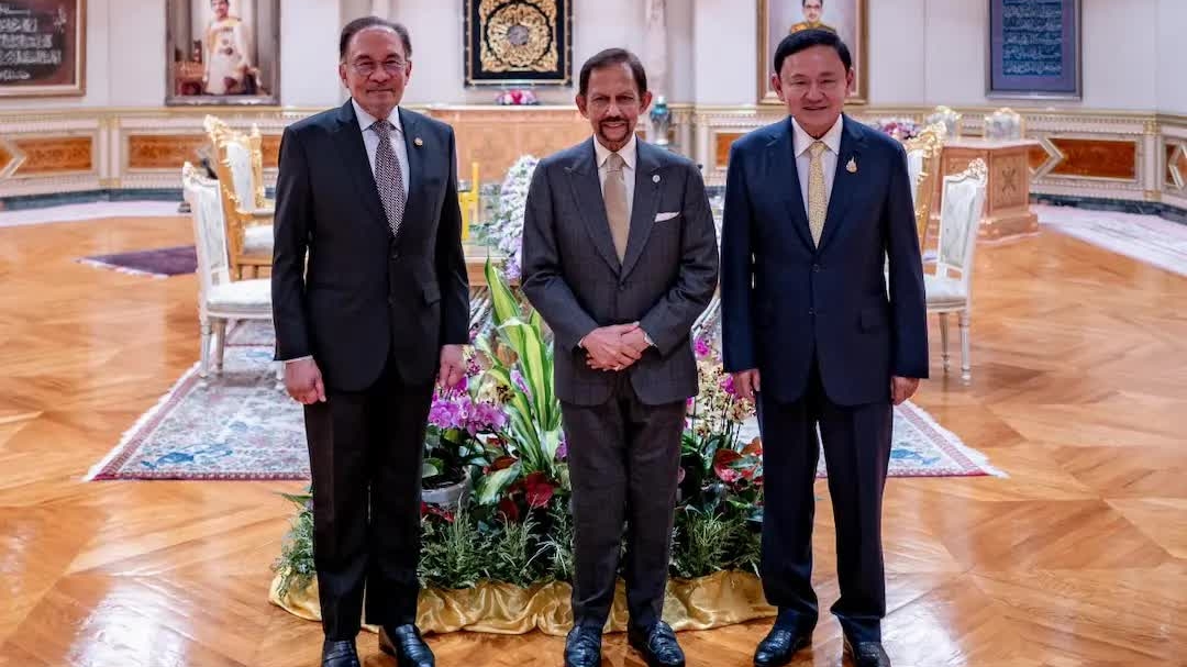 Thủ tướng Malaysia tiếp kiến Quốc vương Brunei: Thảo luận hàng loạt vấn đề khu vực, thúc đẩy sớm hoàn thiện COC về Biển Đông