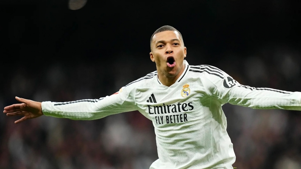 Hai ngôi sao Real Madrid lọt đội hình xuất sắc nhất lượt về play-off UEFA Champions League