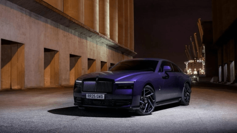 Cận cảnh mẫu xe điện siêu sang Rolls-Royce Spectre Black Badge Cận cảnh mẫu xe điện siêu sang Rolls-Royce Spectre Black Badge