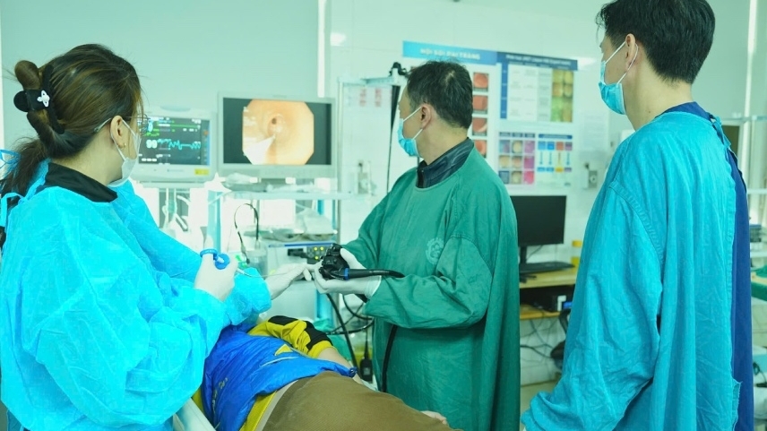 Loại vi khuẩn gây ung thư dễ lây trong gia đình bởi thói quen hàng ngày