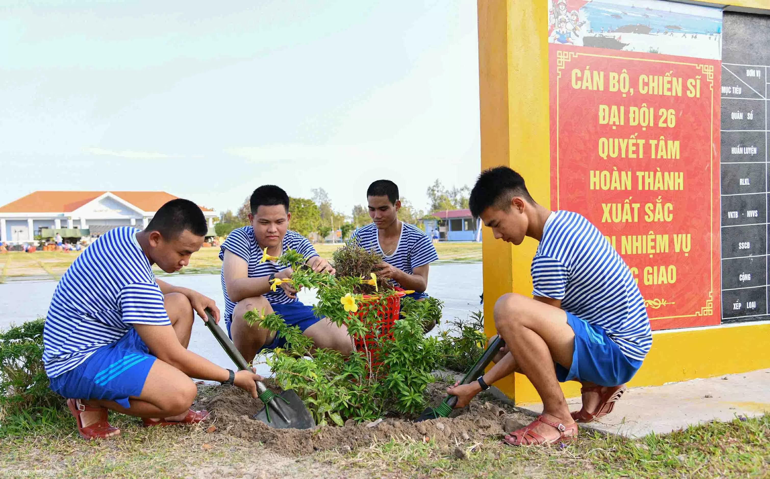 Những ngày đầu trong quân ngũ của chiến sĩ mới Những ngày đầu trong quân ngũ của các chiến sĩ mới