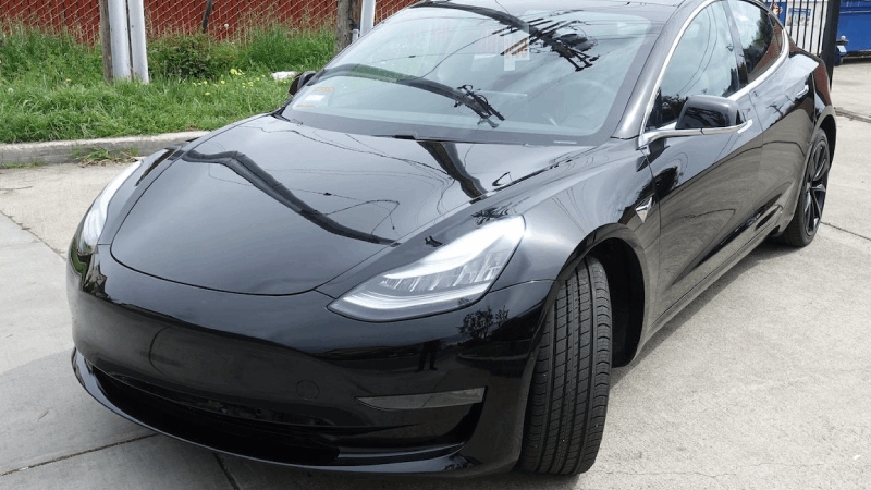 Triệu hồi hơn 370.000 xe điện Tesla tại Mỹ do lỗi trợ lực lái