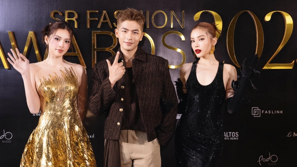 Lương Thùy Linh được khen gợi cảm; bộ ba 'báo thủ' Tiểu Vy - Quốc Anh - Kỳ Duyên hội ngộ