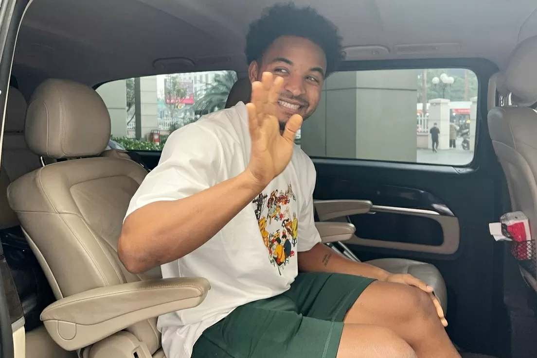 Tiền đạo Xuân Son dự gala trao giải Quả bóng vàng Việt Nam 2024 Tiền đạo Xuân Son dự gala trao giải Quả bóng vàng Việt Nam 2024