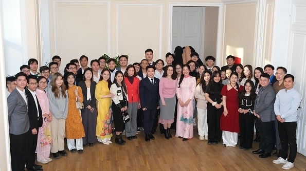 Vận động thành lập Câu lạc bộ Thầy thuốc trẻ Việt Nam tại Nga