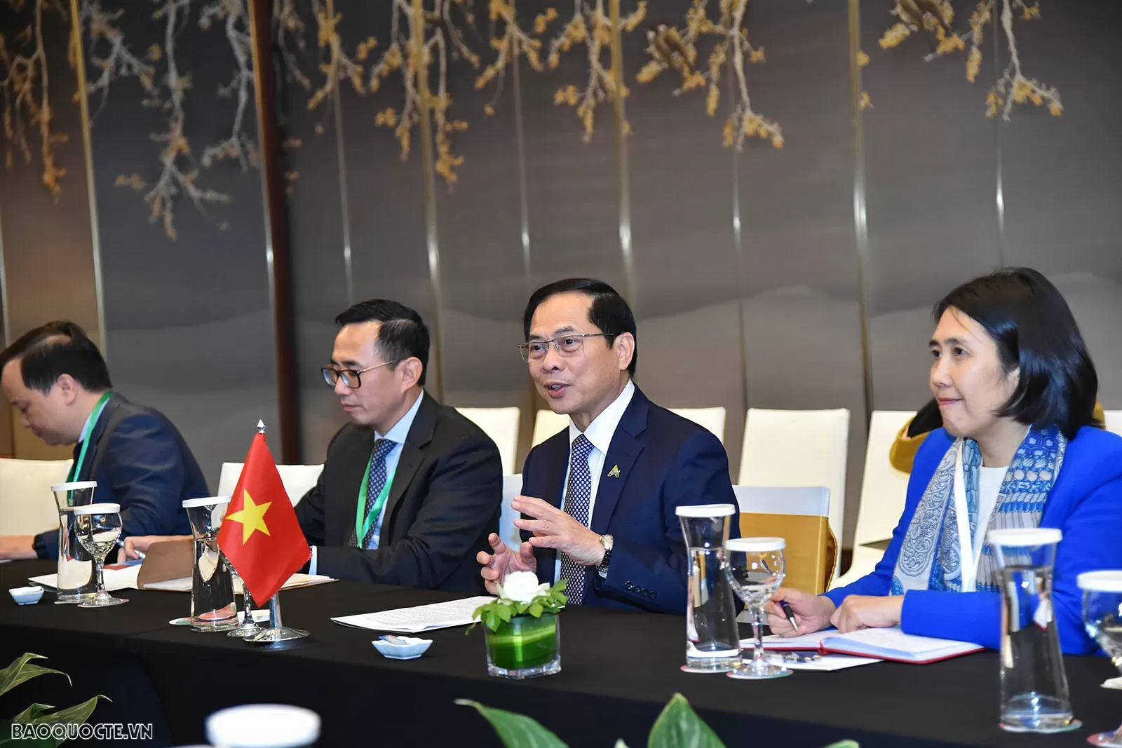 Phó Thủ tướng, Bộ trưởng Ngoại giao Bùi Thanh Sơn tiếp Tổng Thư ký ASEAN Kao Kim Hourn Phó Thủ tướng, Bộ trưởng Ngoại giao Bùi Thanh Sơn tiếp Tổng thư ký ASEAN Kao Kim Hourn