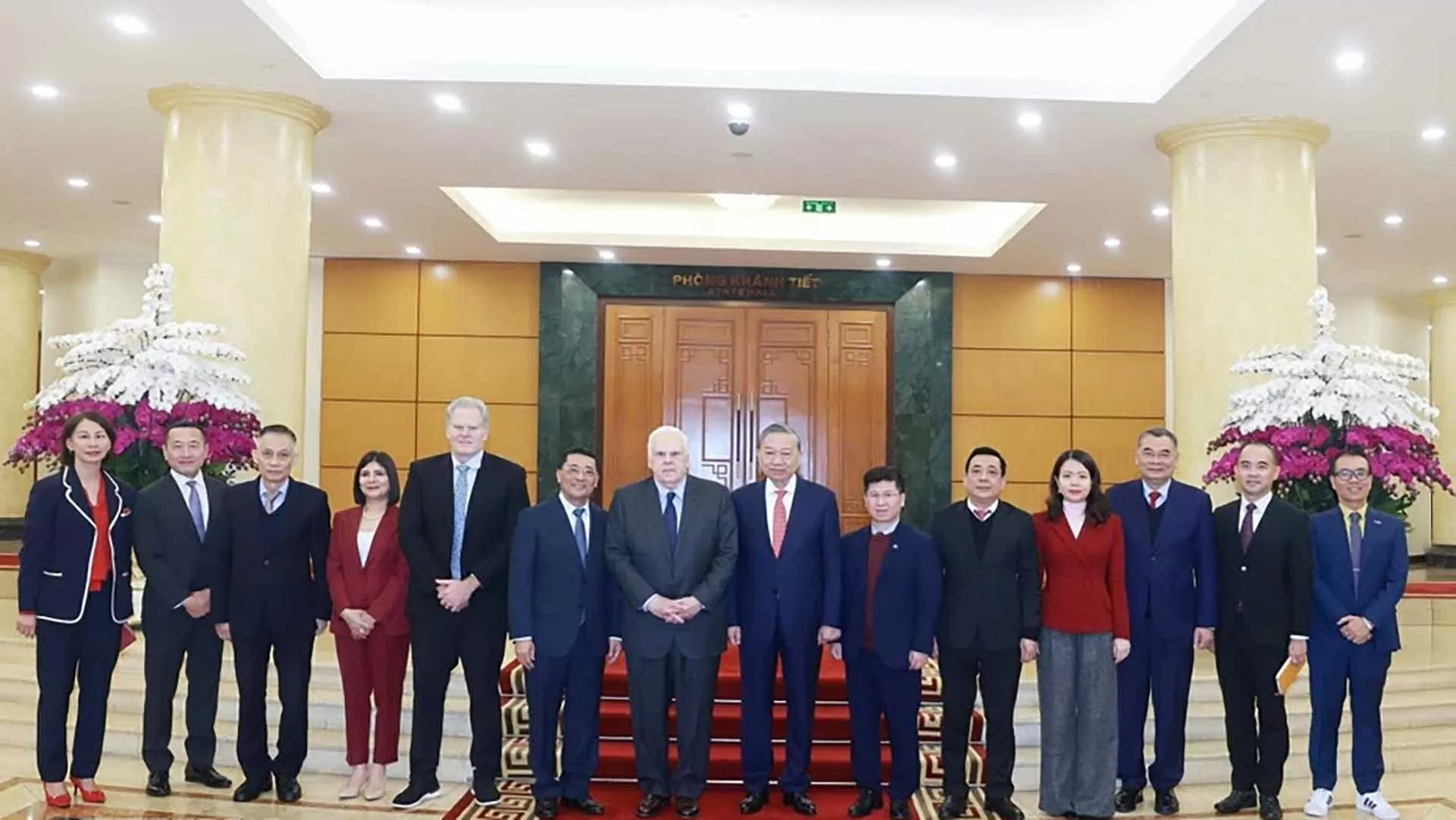 Tổng Bí Thư Tô Lâm tiếp Nhà sáng lập kiêm Chủ tịch điều hành Tập đoàn FedEx, Hoa Kỳ Tổng Bí Thư Tô Lâm tiếp Nhà sáng lập kiêm Chủ tịch điều hành Tập đoàn FedEx, Hoa Kỳ