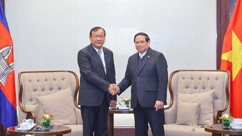 Thủ tướng Phạm Minh Chính tiếp Phó Thủ tướng, Bộ trưởng Ngoại giao và hợp tác quốc tế Campuchia
