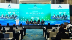 Phát huy vai trò gắn kết và thúc đẩy hoà bình của ASEAN trong một thế giới phân mảnh