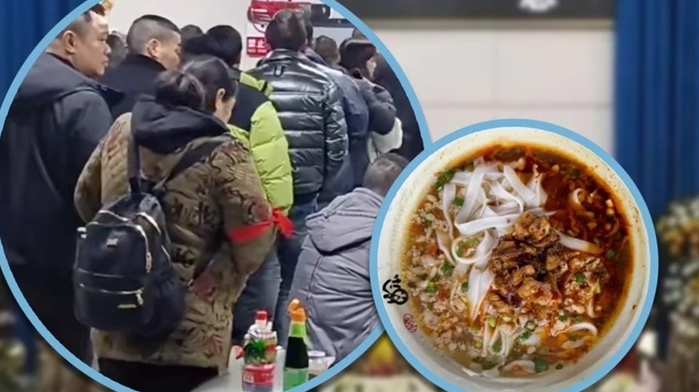 Trung Quốc: Món mì của căng tin nhà tang lễ thu hút thực khách