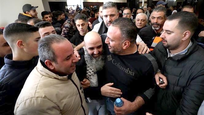 Israel cảnh báo 'phương án quân sự' ngăn Iran có vũ khí hạt nhân, bắt đầu thả hơn 600 tù nhân Palestine