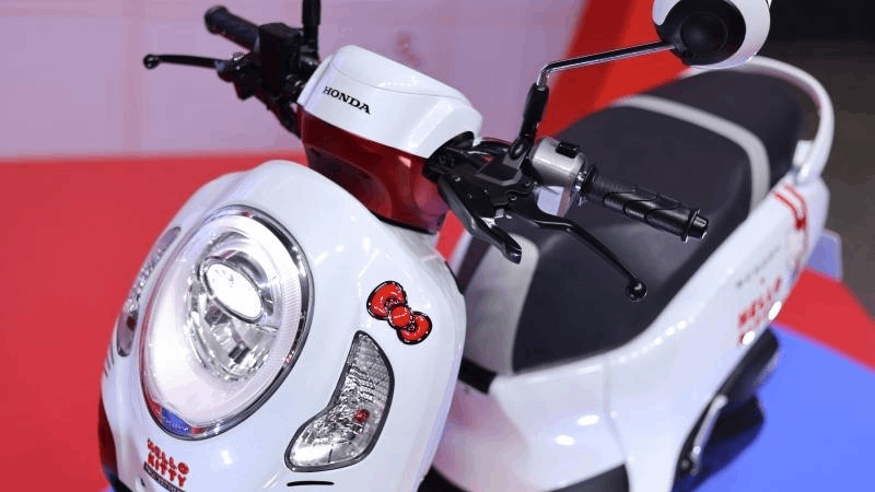 Honda Scoopy Hello Kitty - phiên bản giới hạn đã có mặt tại Việt Nam Honda Scoopy Hello Kitty - phiên bản giới hạn đã có mặt tại Việt Nam