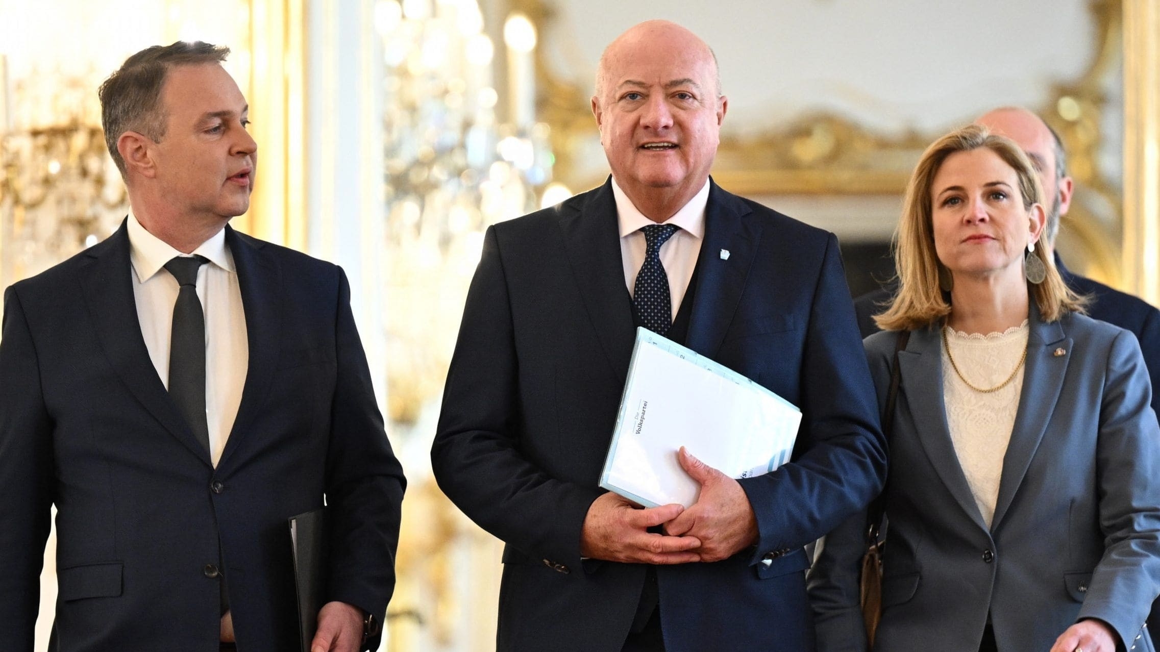 Áo kết thúc 5 tháng 'chật vật' thành lập chính phủ