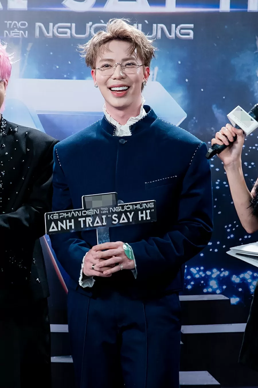 Anh trai say hi: Kẻ phản diện tạo nên người hùng Anh trai say hi: Kẻ phản diện tạo nên người hùng