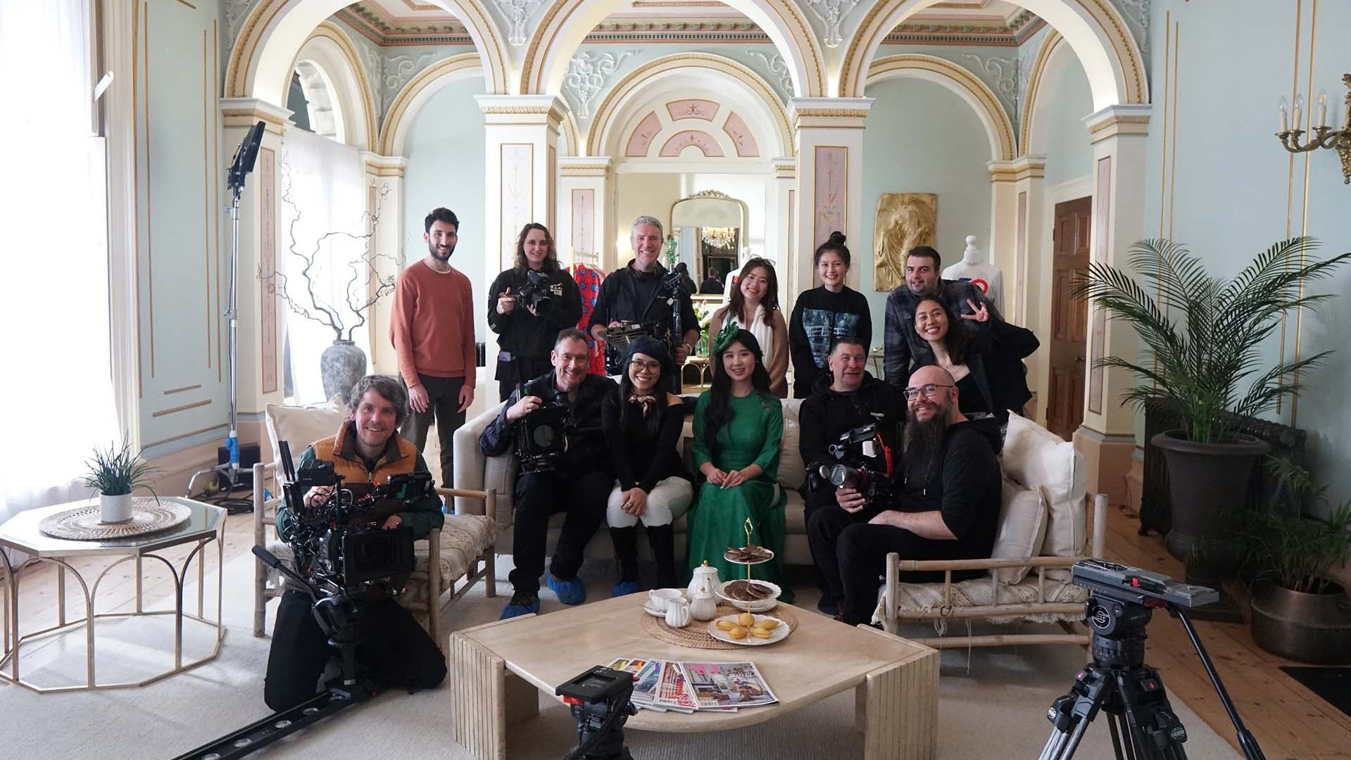 Phim tài liệu tôn vinh áo dài Việt Nam: ‘Bức thư tình’ duyên dáng