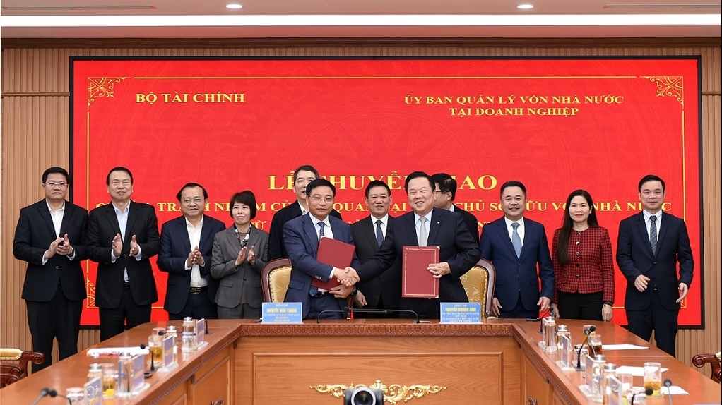 18 'ông lớn' là Tập đoàn, Tổng công ty Nhà nước chính thức được chuyển giao về Bộ Tài chính