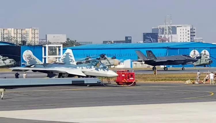 Ấn Độ khó xử giữa máy bay chiến đấu F-35 của Mỹ và Su-57 của Nga Ấn Độ khó xử giữa máy bay chiến đấu F-35 của Mỹ và Su-57 của Nga