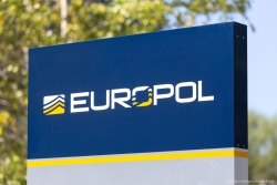 Europol 'bẻ gãy' đường dây phát tán nội dung lạm dụng trẻ em do AI tạo ra