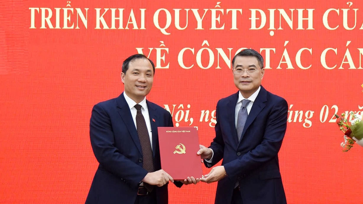 Trao quyết định bổ nhiệm Tổng Biên tập Tạp chí Cộng sản