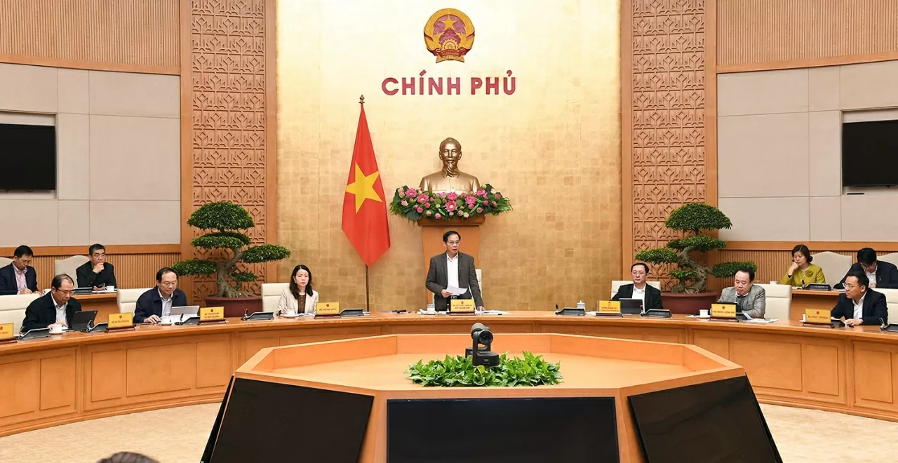 Phó Thủ tướng Bùi Thanh Sơn yêu cầu tổ chức Hội nghị thành công nhất trên tất cả các mặt - Ảnh: VGP/Hải Minh Phó Thủ tướng Bùi Thanh Sơn yêu cầu tổ chức Hội nghị thành công nhất trên tất cả các mặt - Ảnh: VGP/Hải Minh