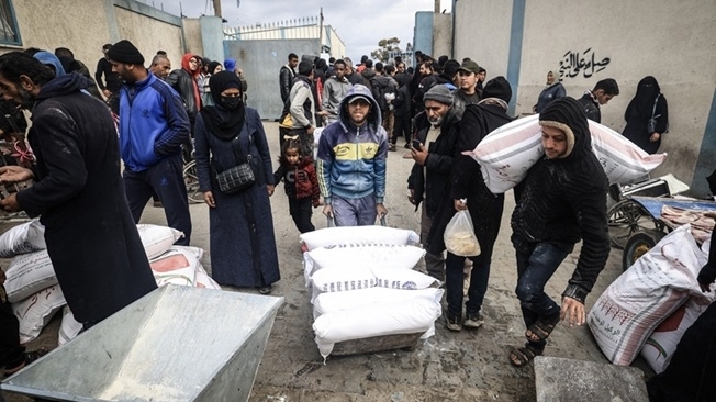 Israel ngừng hoạt động đưa hàng viện trợ vào Gaza, Hamas phản pháo 'cực gắt'