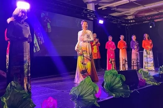 Quảng bá văn hóa Việt Nam tại Brechtfestival 2025 Quảng bá văn hóa Việt Nam tại Brechtfestival 2025