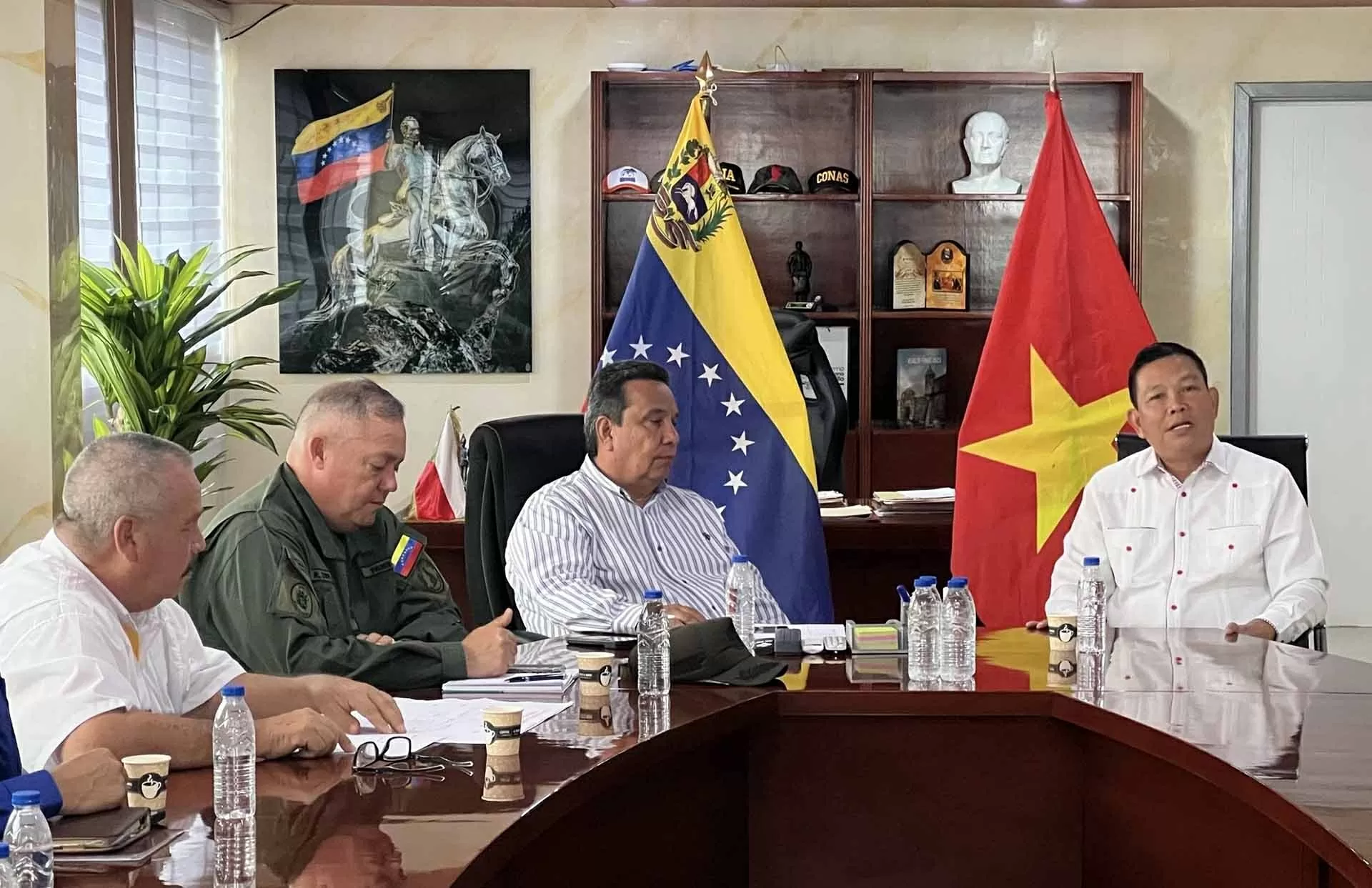 Việt Nam tăng cường hợp tác với các địa phương của Venezuela Việt Nam tăng cường hợp tác với các địa phương của Venezuela