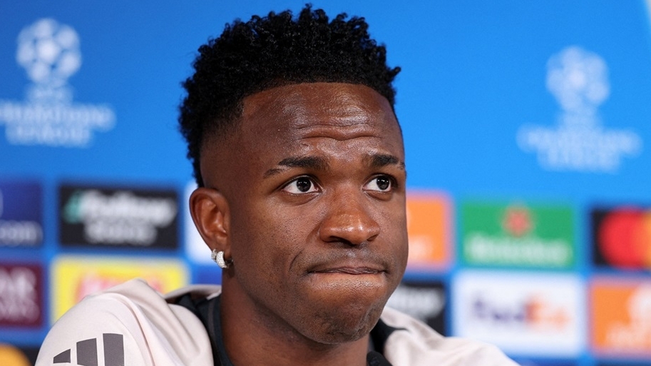 Gạt đồn đoán, tiền đạo Vinicius muốn ký hợp đồng mới với Real Madrid