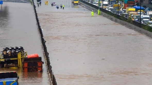 Indonesia: Lũ lụt nghiêm trọng tại thủ đô Jakarta và các thành phố vệ tinh