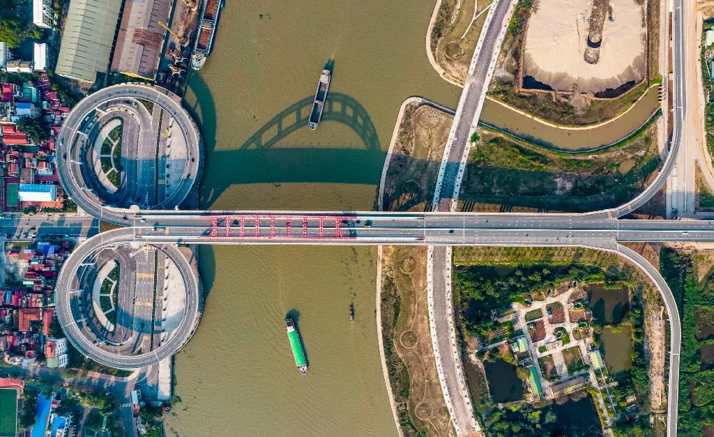 Hạ tầng giao thông, đô thị đồng bộ, hiện đại là một trong những yếu tố tạo nên sức hấp dẫn cho thị trường bất động sản Hải Phòng. (Nguồn: TTXVN) Hạ tầng giao thông, đô thị đồng bộ, hiện đại là một trong những yếu tố tạo nên sức hấp dẫn cho thị trường bất động sản Hải Phòng. (Nguồn: TTXVN)