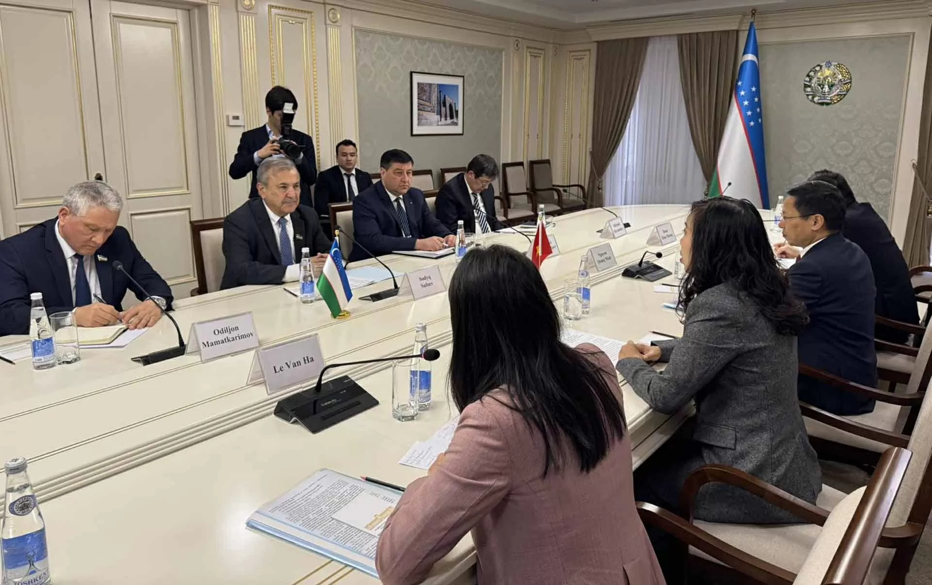 Phối hợp chặt chẽ thúc đẩy quan hệ Việt Nam-Uzbekistan trên tất cả các lĩnh vực Phối hợp chặt chẽ thúc đẩy quan hệ Việt Nam-Uzbekistan trên tất cả các lĩnh vực