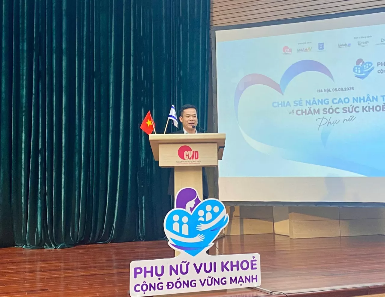 Phụ nữ Hà Nội nhận món quà sức khỏe vô giá từ Đại sứ quán Israel Phụ nữ Hà Nội nhận món quà sức khỏe vô giá từ Đại sứ quán Israel