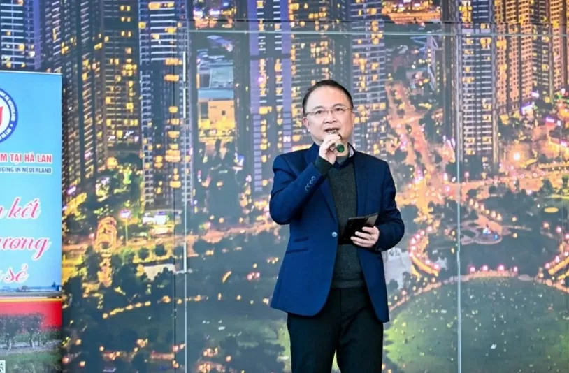 Ra mắt Câu lạc bộ Di sản áo dài Việt Nam tại Hà Lan Ra mắt Câu lạc bộ Di sản áo dài Việt Nam tại Hà Lan