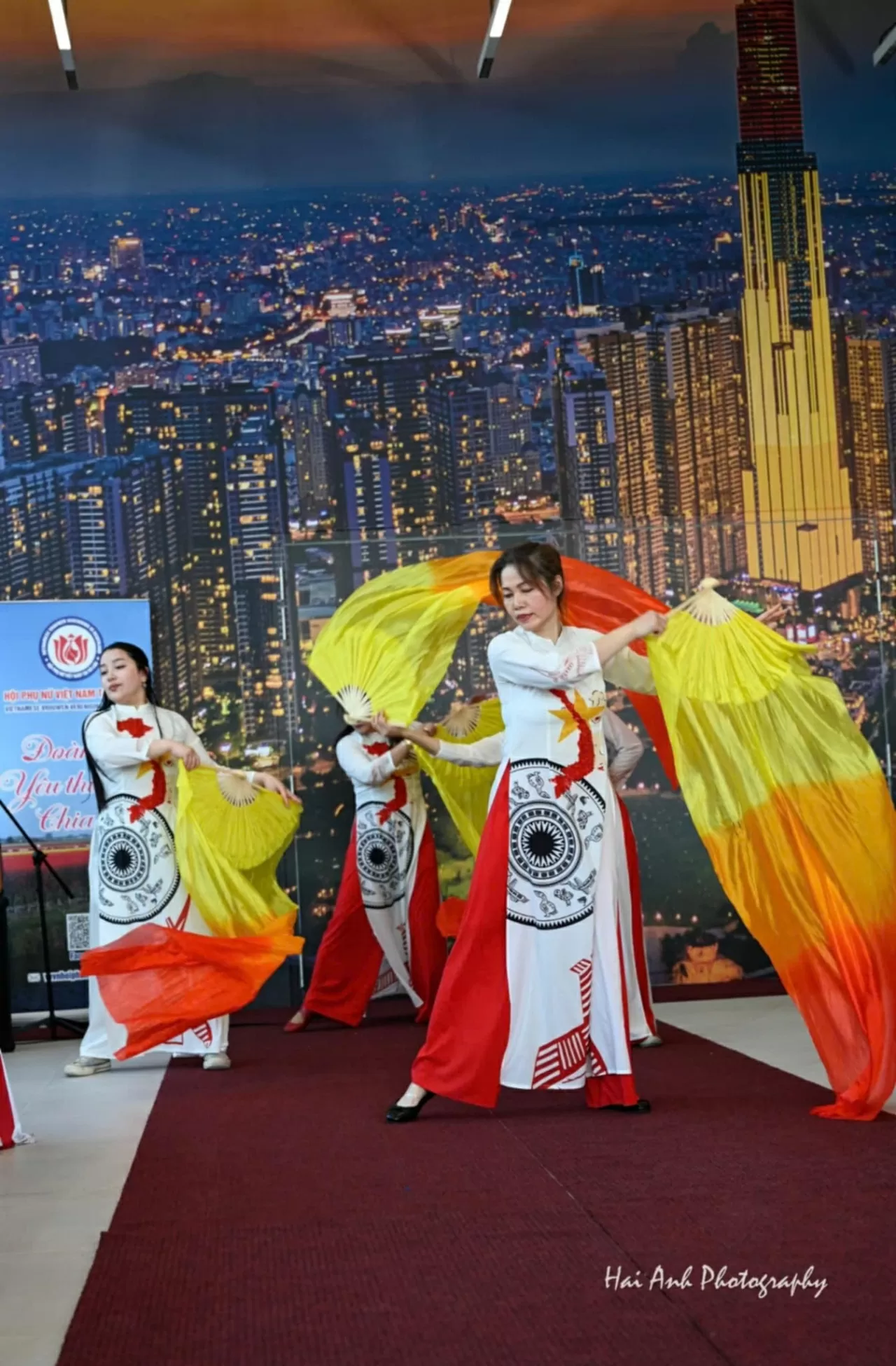 Ra mắt Câu lạc bộ Di sản áo dài Việt Nam tại Hà Lan Ra mắt Câu lạc bộ Di sản áo dài Việt Nam tại Hà Lan