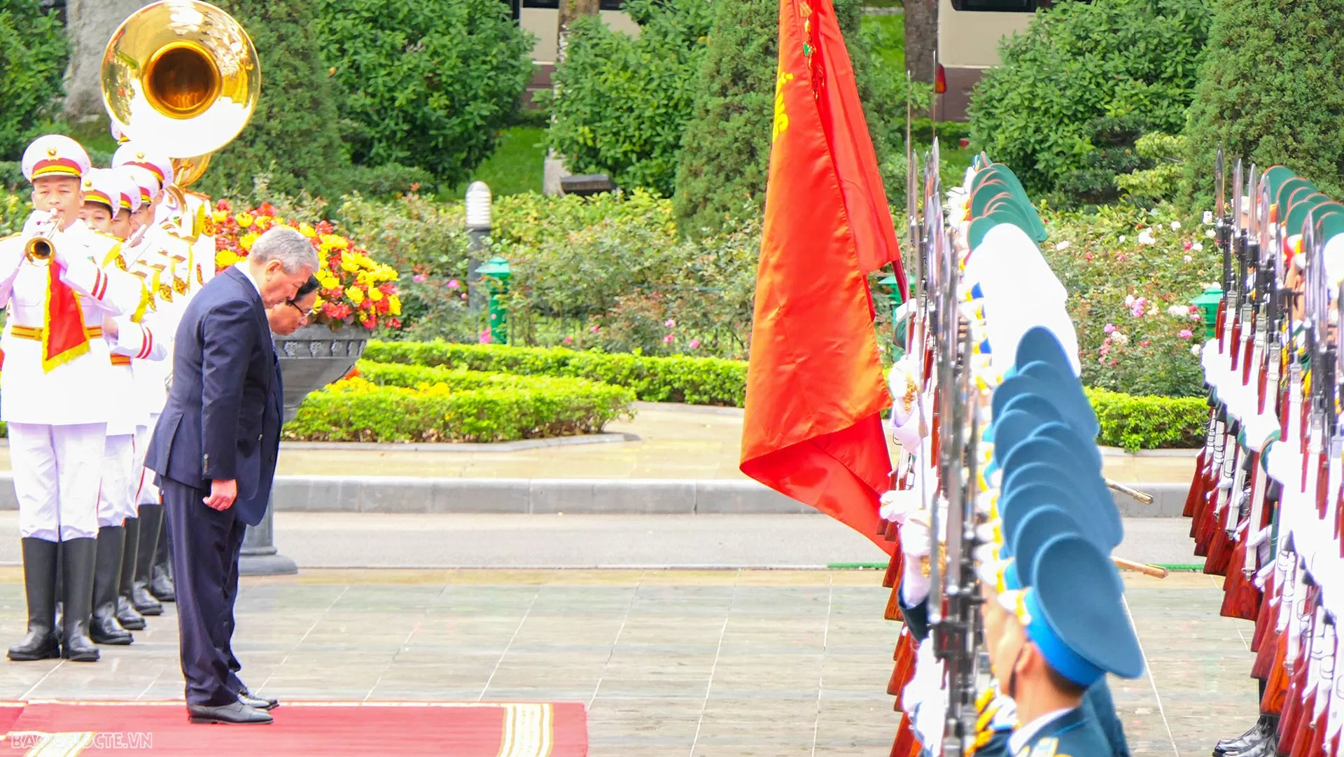 Thủ tướng Chính phủ Phạm Minh Chính chủ trì lễ đón Thủ tướng Kyrgyzstan Adylbek Kasimalyev thăm chính thức Việt Nam