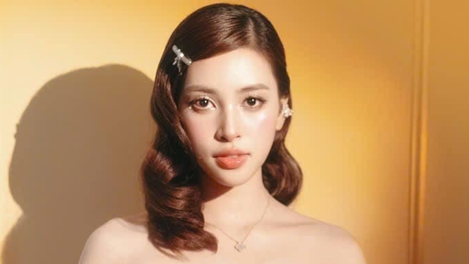 Ngắm nhan sắc Hoa hậu Trần Tiểu Vy