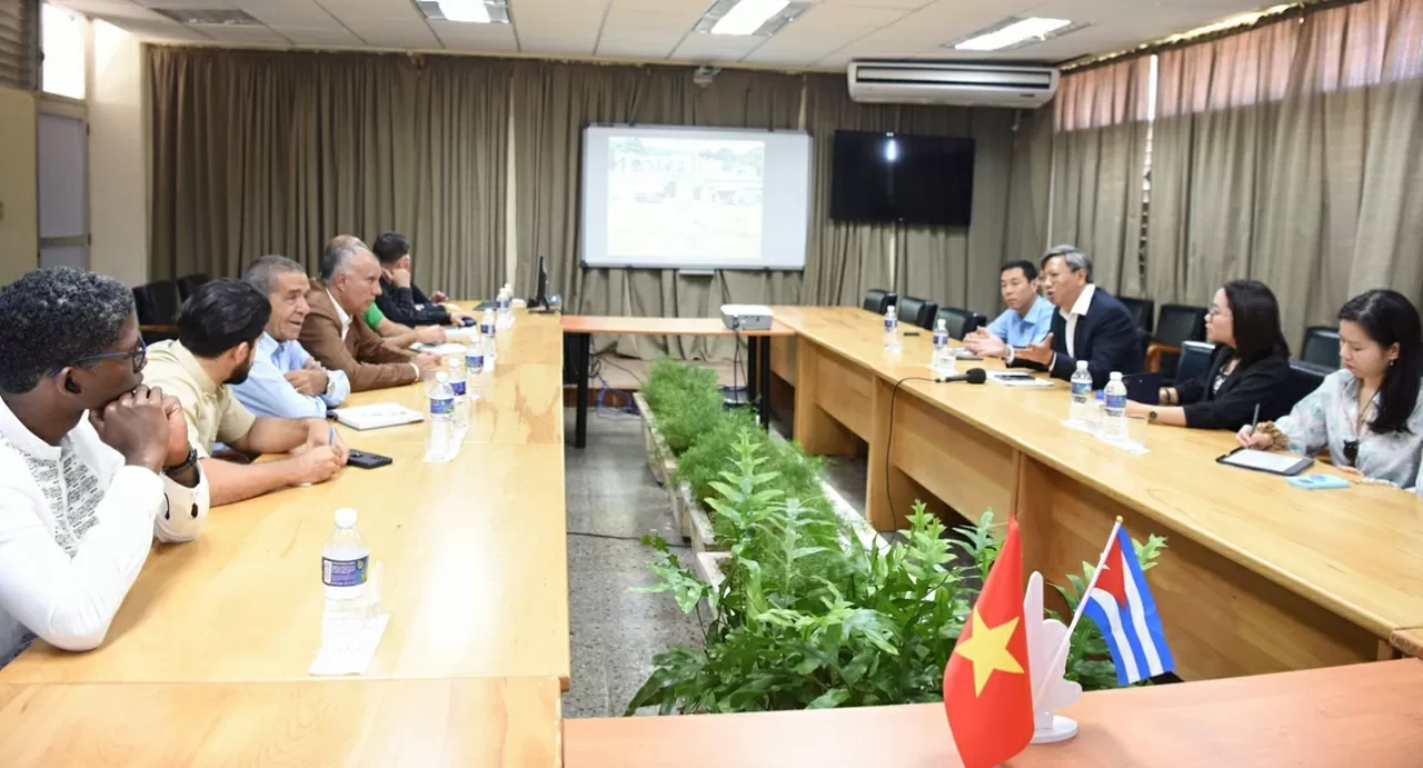 Đại sứ Việt Nam tại Cuba thăm và làm việc tại tỉnh Artemisa Đại sứ Việt Nam tại Cuba thăm và làm việc tại tỉnh Artemisa
