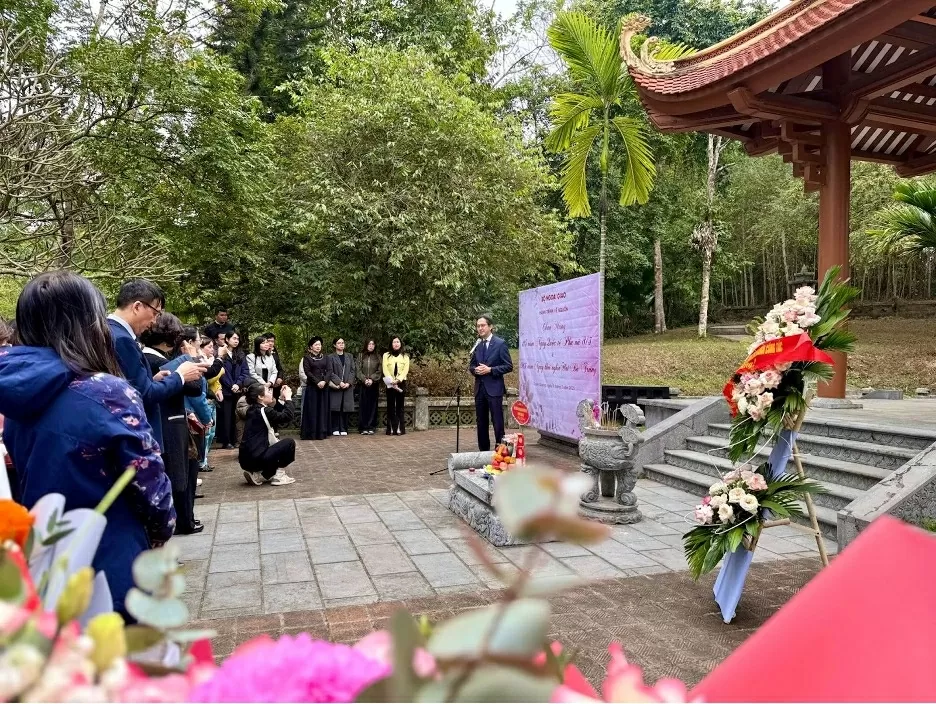 Quang cảnh Thứ trưởng Đỗ Hùng Việt phát biểu chúc mừng ngày Quốc tế Phụ nữ 8/3. (Ảnh: Quỳnh Hương)