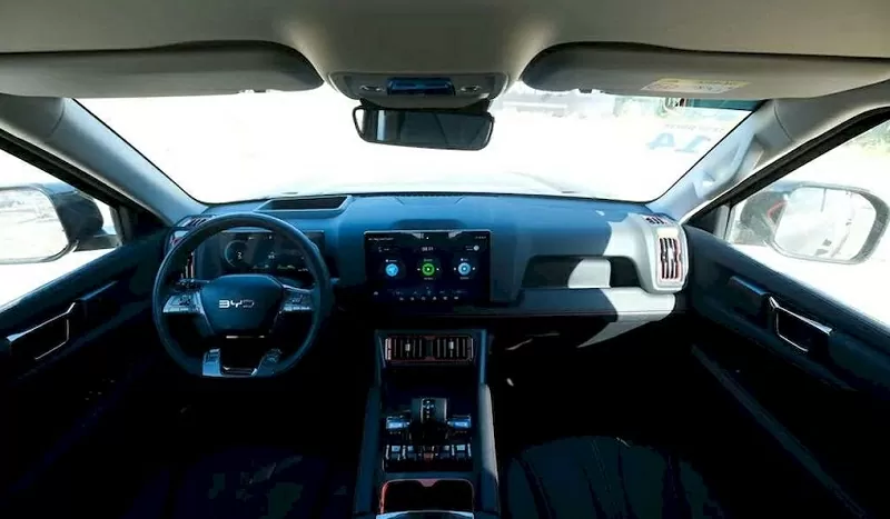 Khoang nội thất của BYD Shark 6 2025 tràn ngập công nghệ cao Khoang nội thất của BYD Shark 6 2025 tràn ngập công nghệ cao