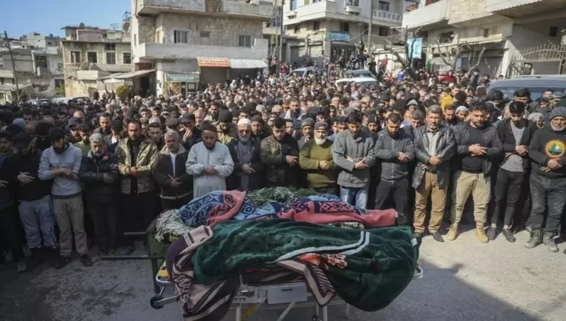 Tình hình Syria: Bạo lực tái bùng phát dữ dội, hơn 1.000 người thiệt mạng trong 2 ngày giao tranh Tình hình Syria: Bạo lực tái bùng phát dữ dội, hơn 1.000 người thiệt mạng trong 2 ngày giao tranh