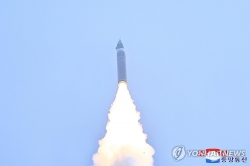 Mỹ-Hàn khai màn tập trận chung, triển khai lực lượng khủng, Triều Tiên phóng tên lửa phản đối?