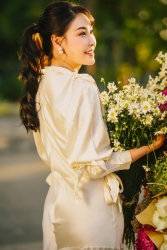 Hoa hậu Hà Kiều Anh khoe nhan sắc trẻ trung trong bộ ảnh mới