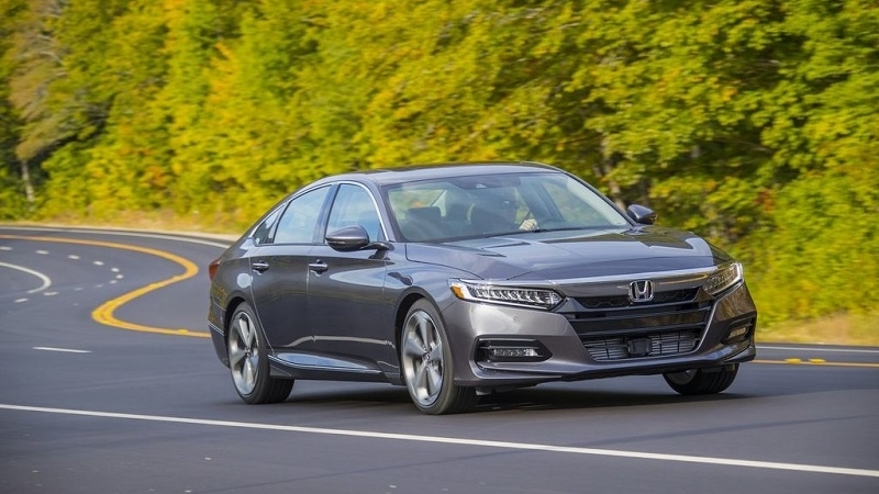 Top 10 xe ô tô bán chậm nhất tháng 2/2025: Honda Accord tiếp tục đội sổ