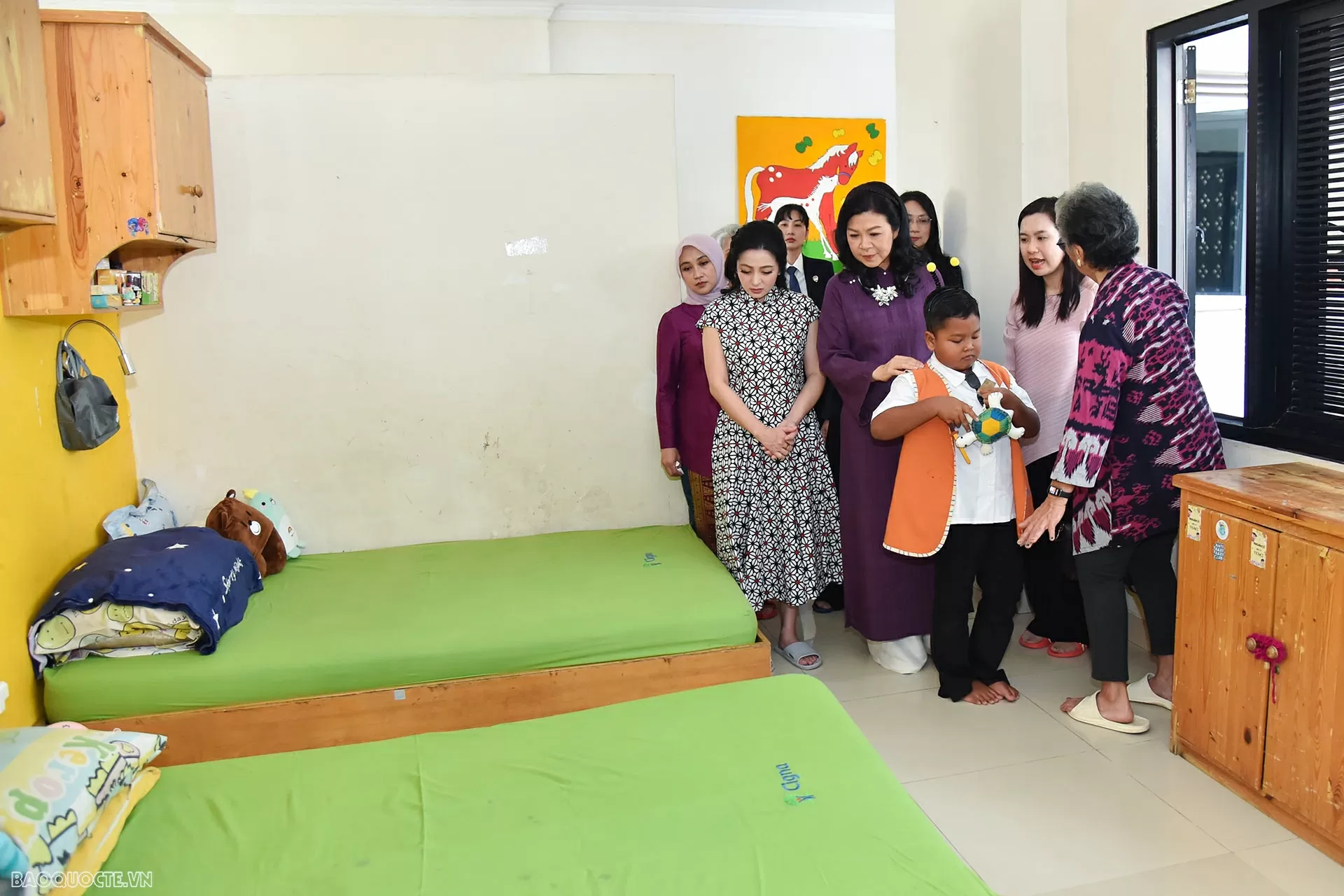 Phu nhân Ngô Phương Ly thăm Tổ chức Chăm sóc trẻ em ung thư Indonesia (YKAKI) Phu nhân Ngô Phương Ly thăm Tổ chức Chăm sóc trẻ em ung thư Indonesia (YKAKI)