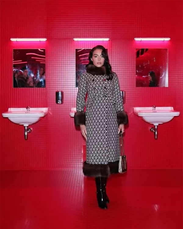 Georgina Rodriguez biến hóa phong cách sang trọng tại Tuần lễ thời trang Paris 2025 Georgina Rodriguez biến hóa phong cách sang trọng tại Tuần lễ thời trang Paris 2025